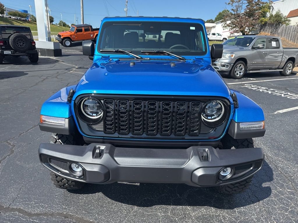 New 2025 Jeep Gladiator WILLYS 4X4 Pickup