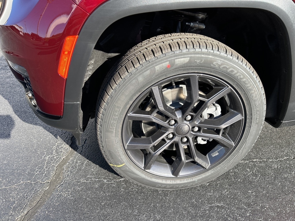 New 2025 Jeep Grand Cherokee L LIMITED 4X4 Sport Utility