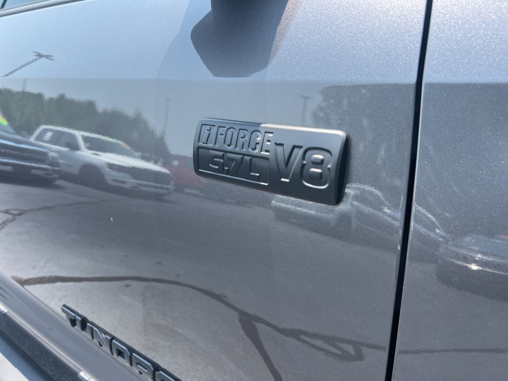 Certified 2018 Toyota Tundra SR5 with VIN 5TFDW5F19JX700752 for sale in Easley, SC
