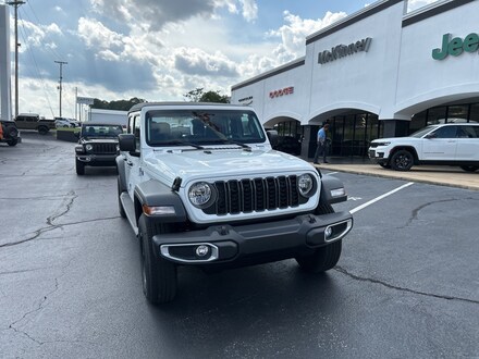 2025 Jeep Gladiator SPORT 4X4 Pickup