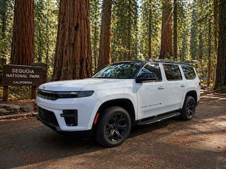 2026 Jeep Grand Wagoneer UPLAND 4X4 Sport Utility