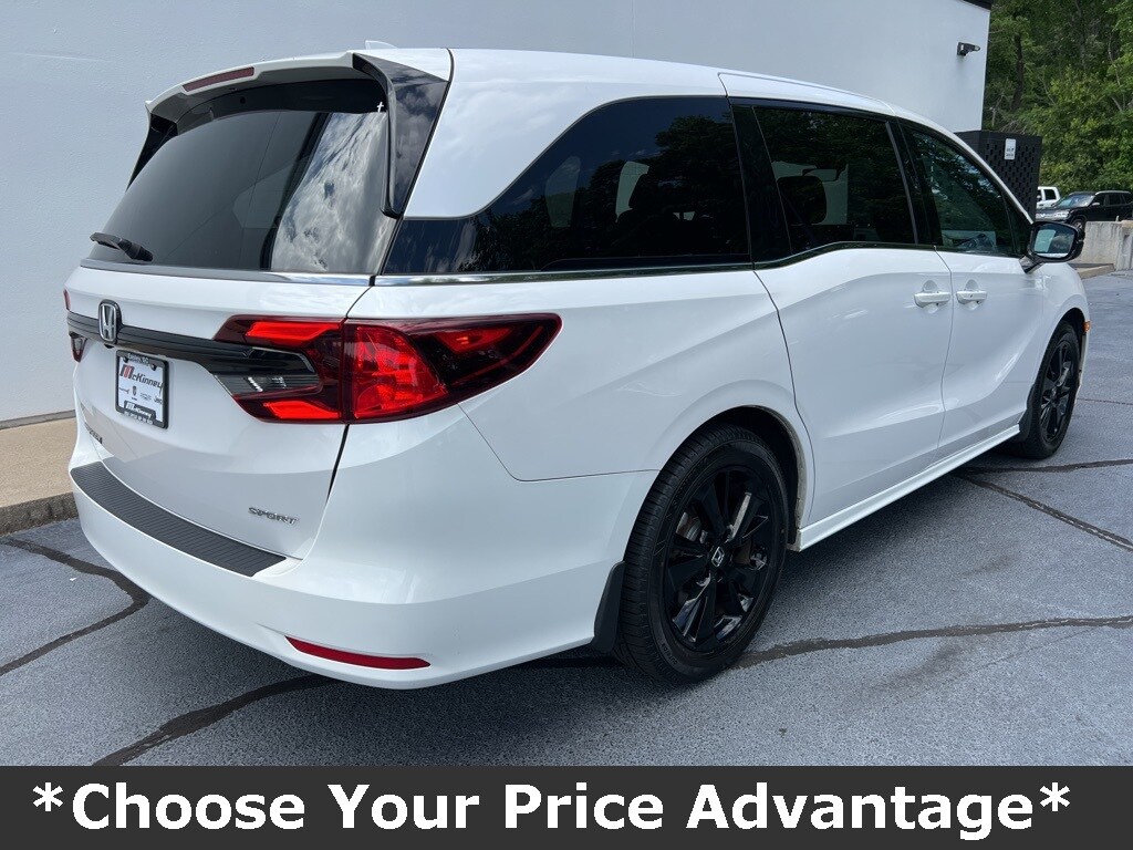 2023 Honda Odyssey Sport photo 3