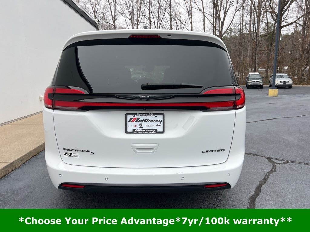 Used 2025 Chrysler Pacifica Limited Minivan/Van