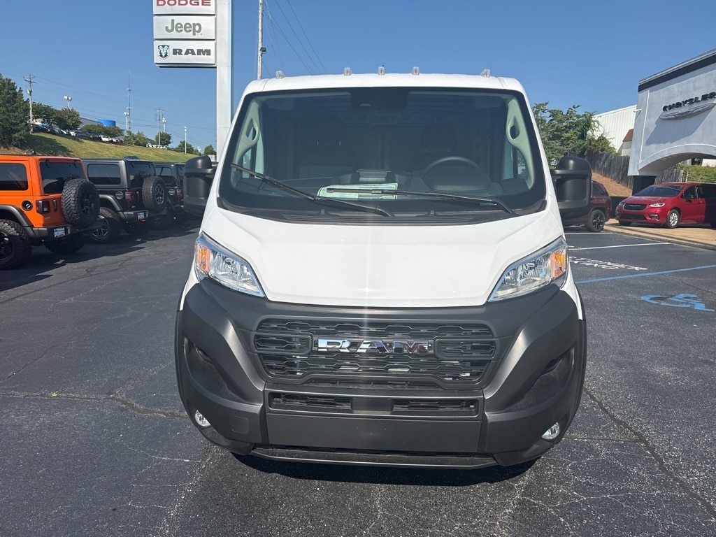 New 2025 Ram ProMaster PROMASTER 1500 TRADESMAN CARGO VAN LOW ROOF 118' W Cargo Van