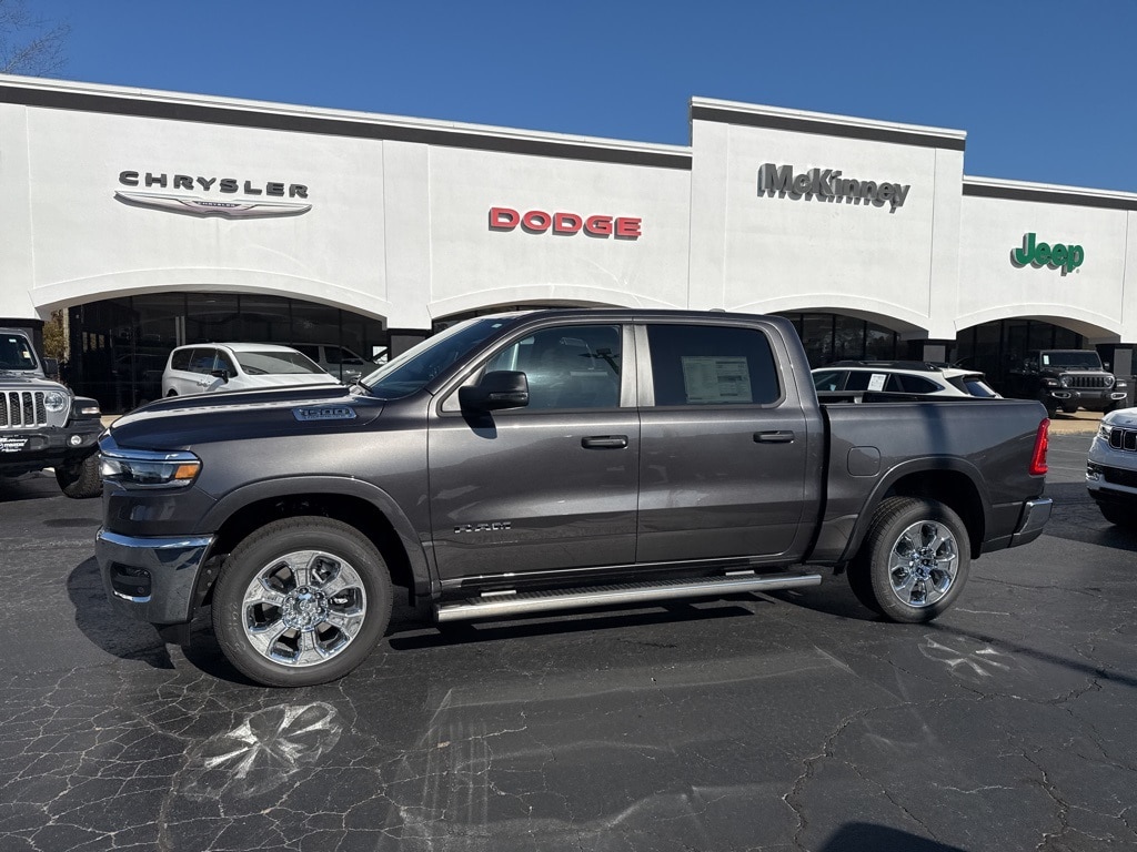 New 2026 Ram 1500 BIG HORN CREW CAB 4X4 5'7 BOX Pickup