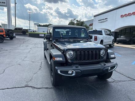 2025 Jeep Gladiator SPORT 4X4 Pickup
