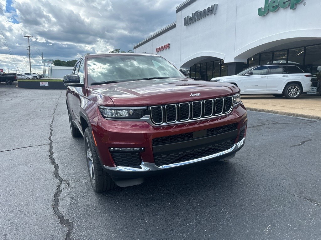 2025 Jeep Grand Cherokee L photo 2