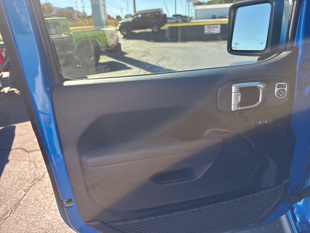 2026 Jeep Wrangler 2-Door Willys - Photo 23