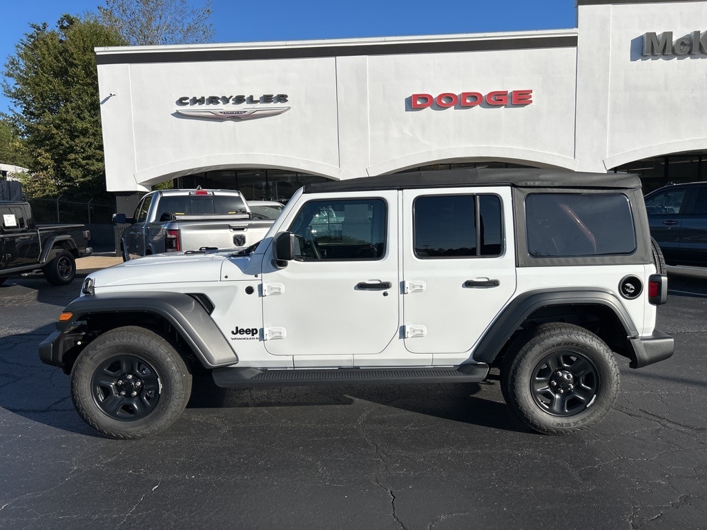 2026 Jeep Wrangler 4-Door Sport's photo