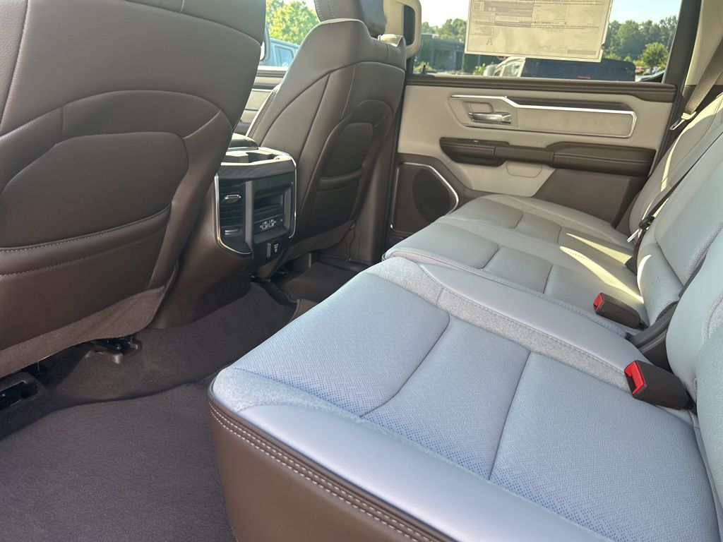 2026 RAM 1500 Laramie - Photo 22