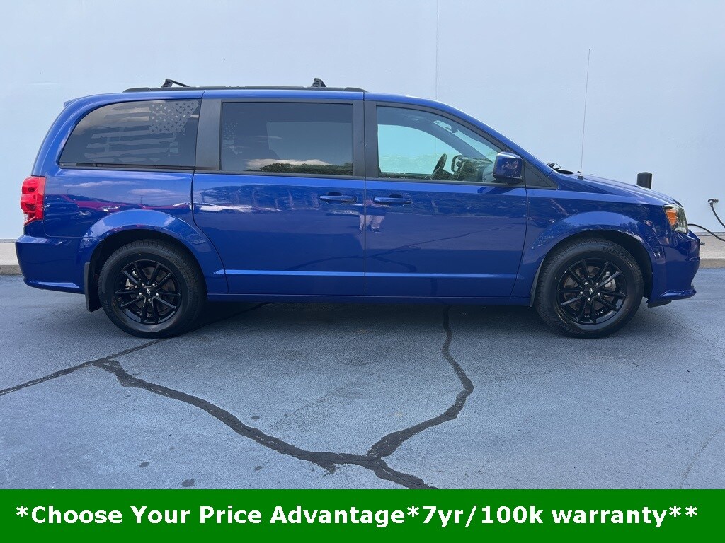 2020 Dodge Grand Caravan SE photo 2
