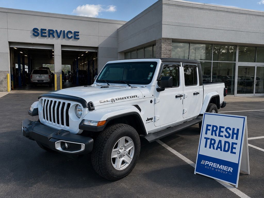 2022 Jeep Gladiator Sport S's photo