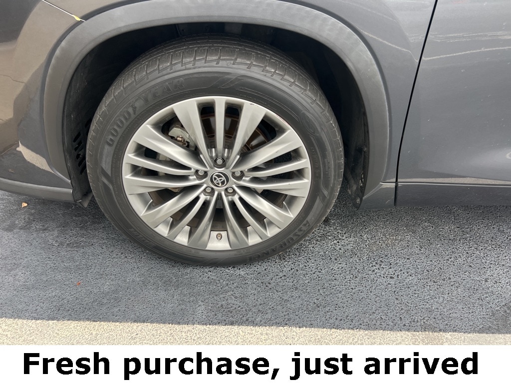 Used 2020 Toyota Highlander Platinum SUV