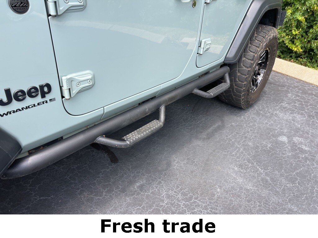 2023 Jeep Wrangler Sport photo 3