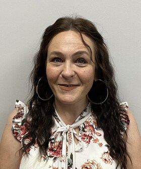 Staff member Mandy Lomax from ID_93dc7afb1fc7