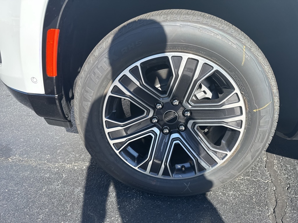 New 2025 Jeep Wagoneer 4X4 Sport Utility