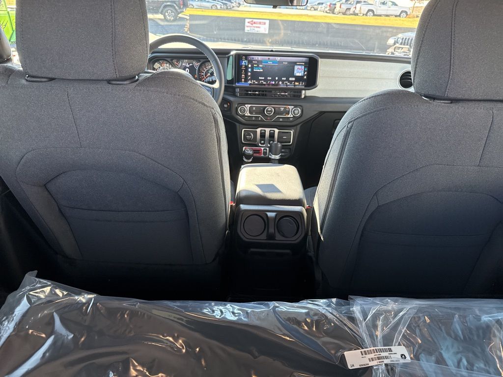 2026 Jeep Wrangler 2-Door Willys - Photo 17