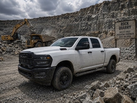 2026 Ram 2500 TRADESMAN CREW CAB 4X4 6'4 BOX Pickup