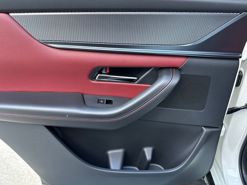 2026 Mazda CX-70 Premium Package - Photo 23