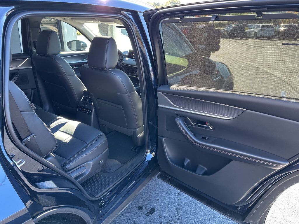 2026 Mazda CX-90 Preferred Package - Photo 14