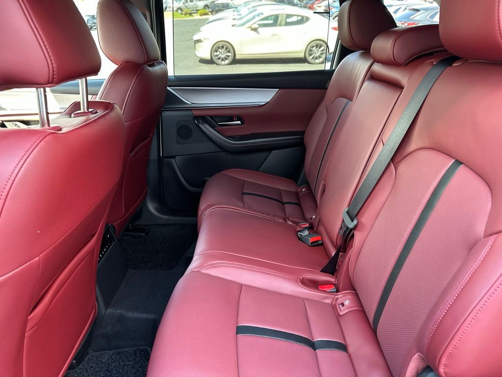 2026 Mazda CX-70 Premium Package - Photo 24