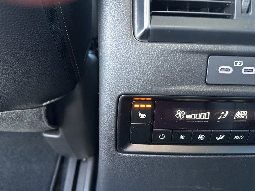 2026 Mazda CX-90 Preferred Package - Photo 28