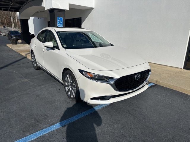 2026 Mazda Mazda3 Preferred's photo