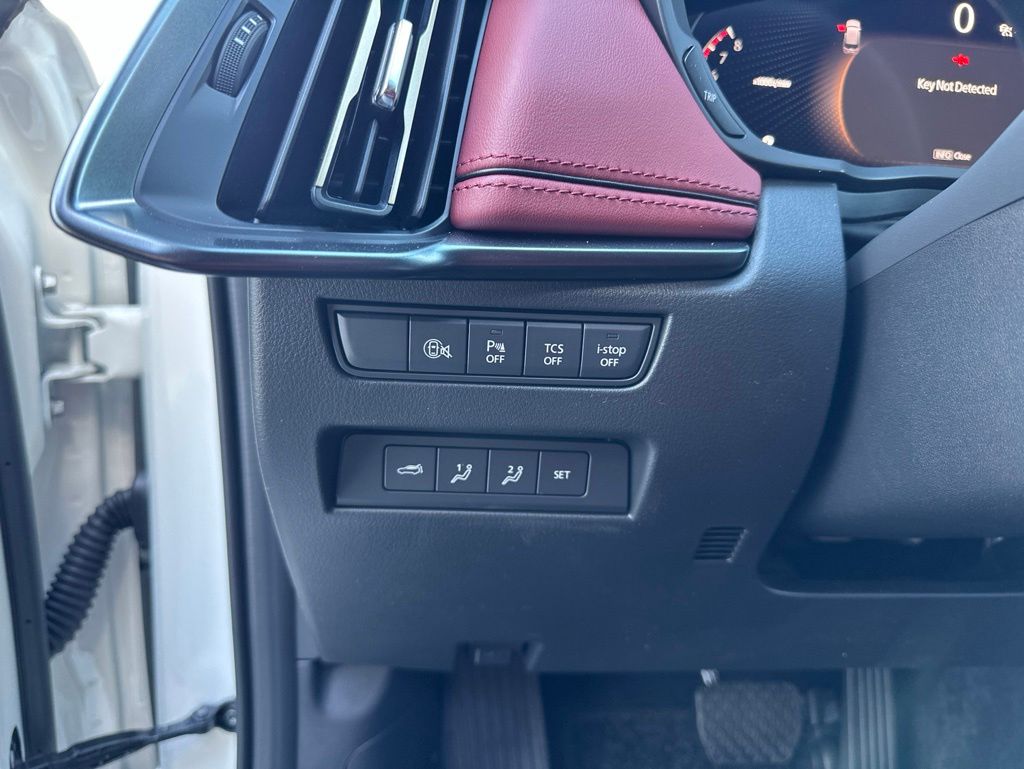 2026 Mazda CX-70 Premium Package - Photo 35