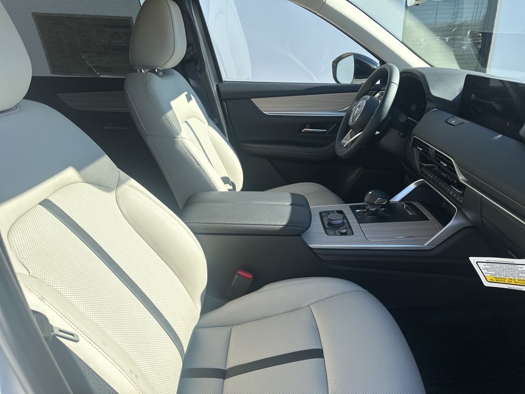2026 Mazda CX-90 Premium Package - Photo 16