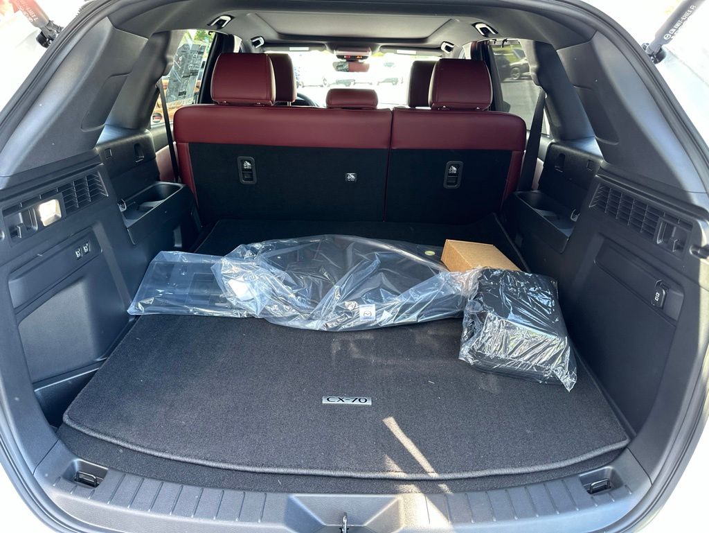 2026 Mazda CX-70 Premium Package - Photo 21