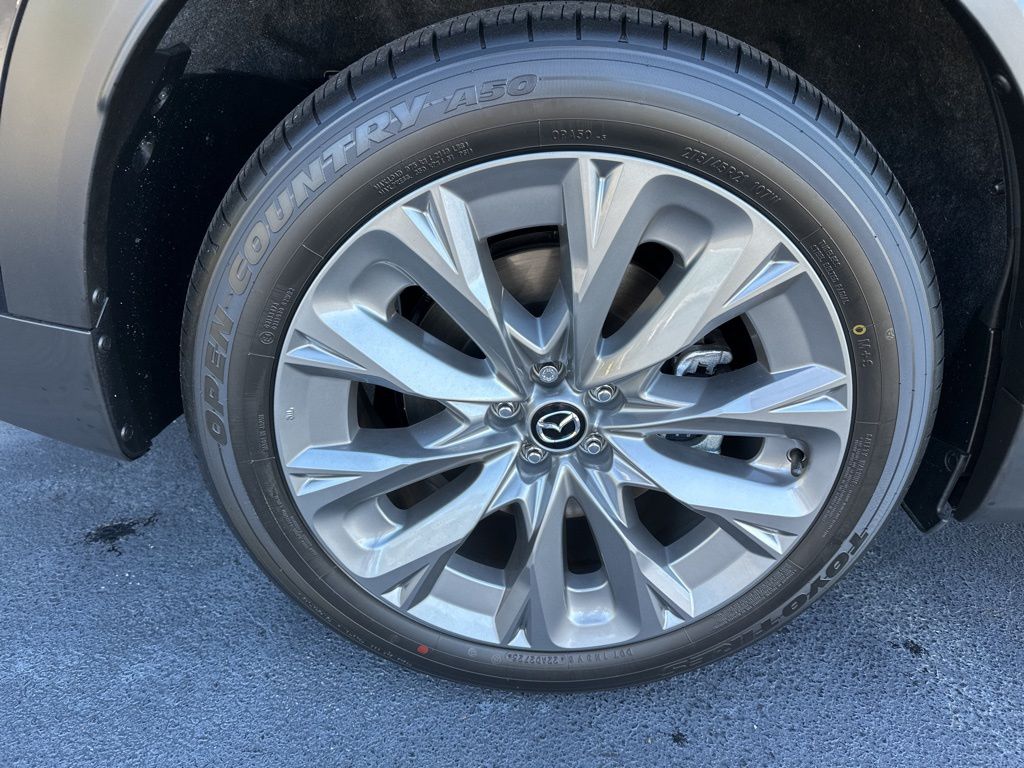 2026 Mazda CX-90 Preferred Package - Photo 8