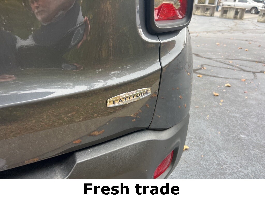 Used 2021 Jeep Renegade Latitude SUV