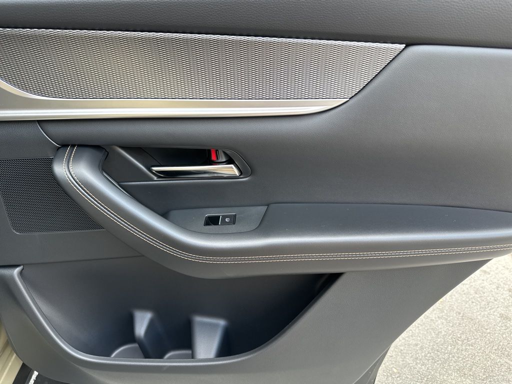 2026 Mazda CX-70 Premium Plus Package - Photo 18