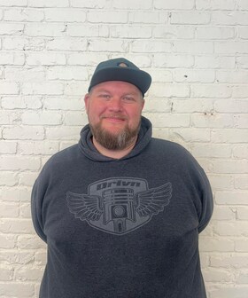 Staff member Michael Hall from ID_9b43a213e8d3