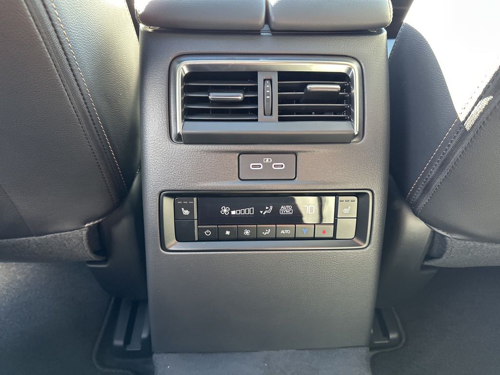 2026 Mazda CX-90 Preferred Package - Photo 28