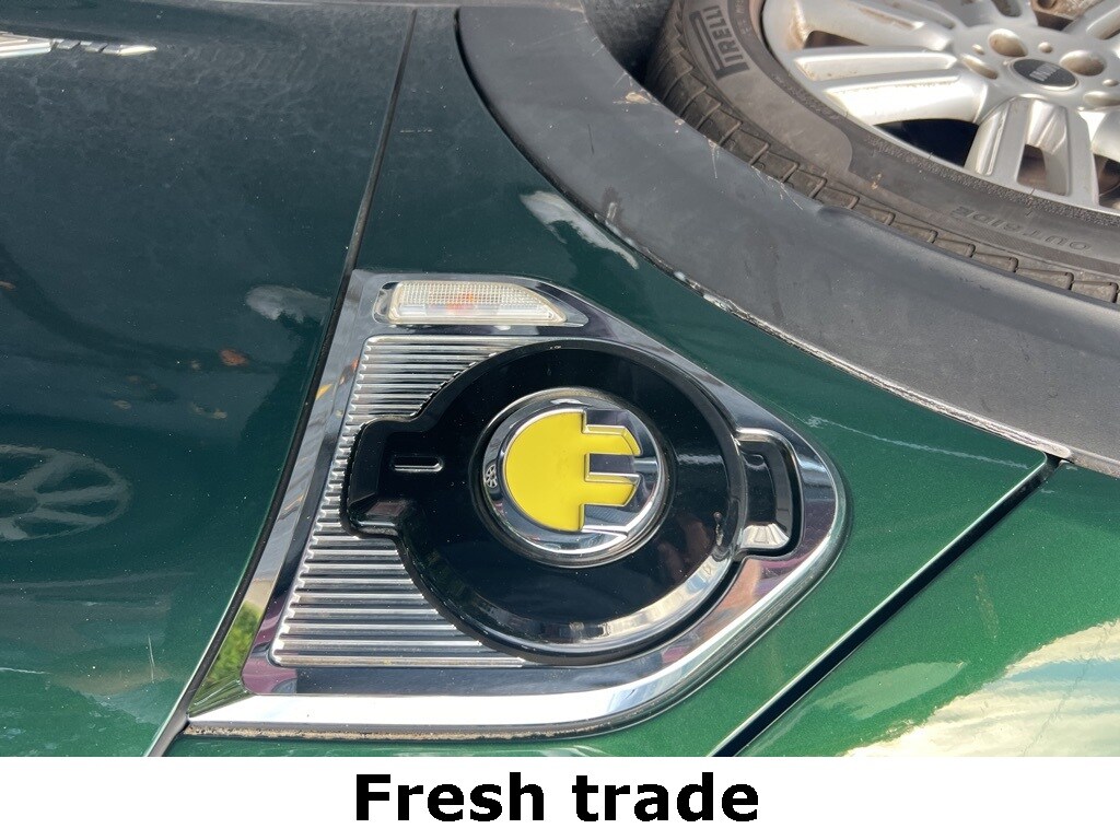 2019 Mini Cooper S E photo 3