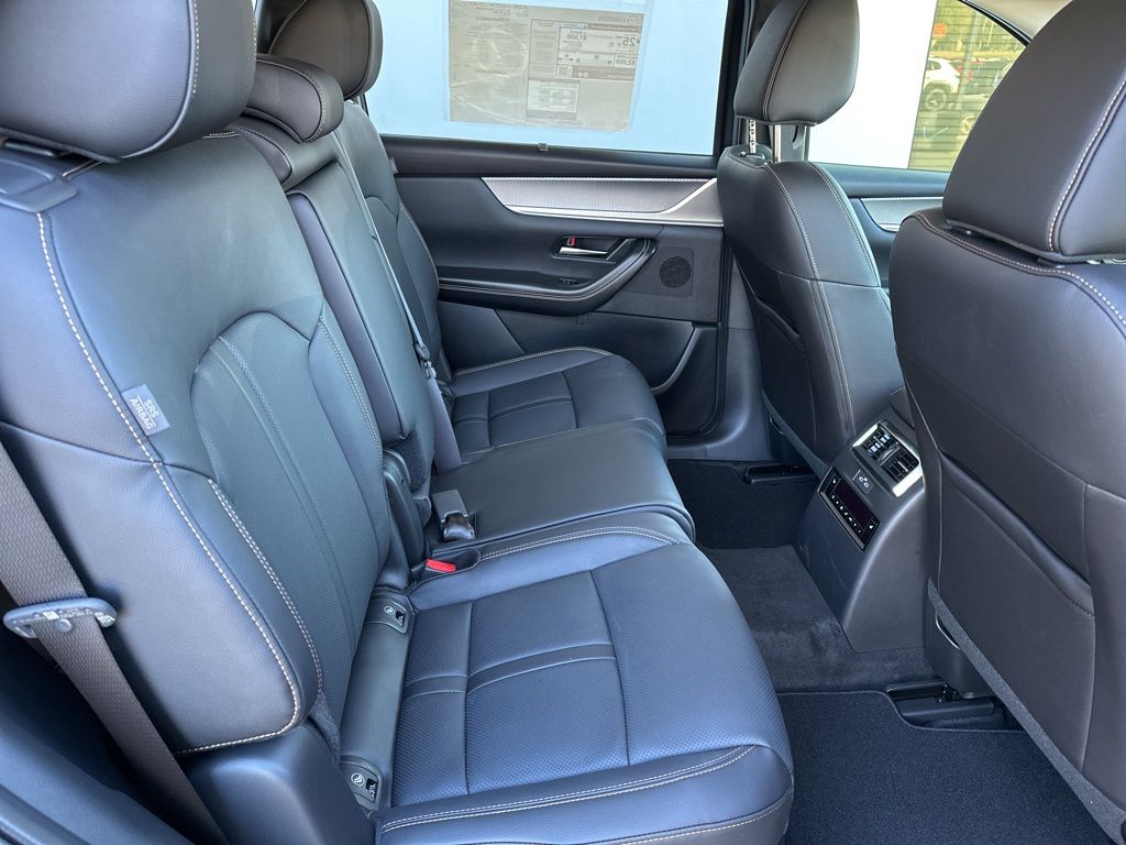 2026 Mazda CX-90 Preferred Package - Photo 18
