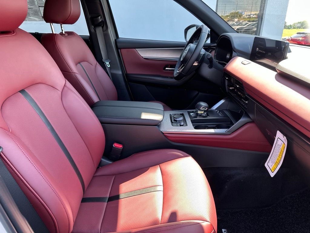 2026 Mazda CX-70 Premium Package - Photo 14