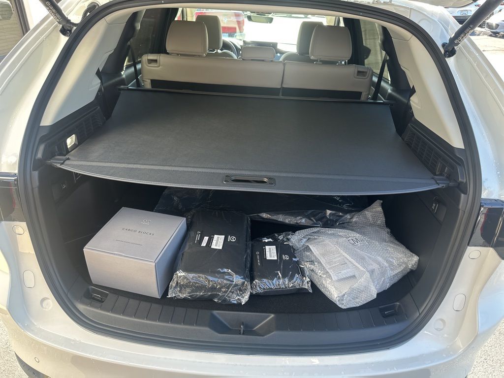 2026 Mazda CX-90 Premium Package - Photo 26