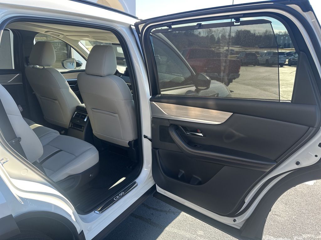 2026 Mazda CX-90 Premium Package - Photo 18