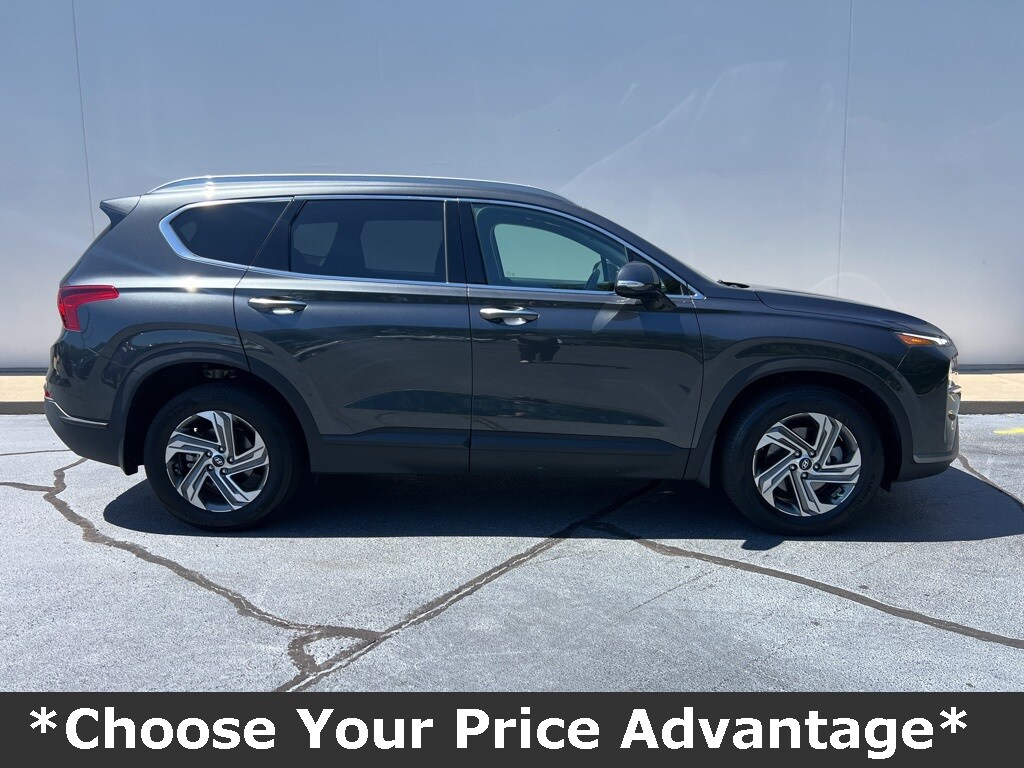2023 Hyundai Santa Fe SEL photo 2