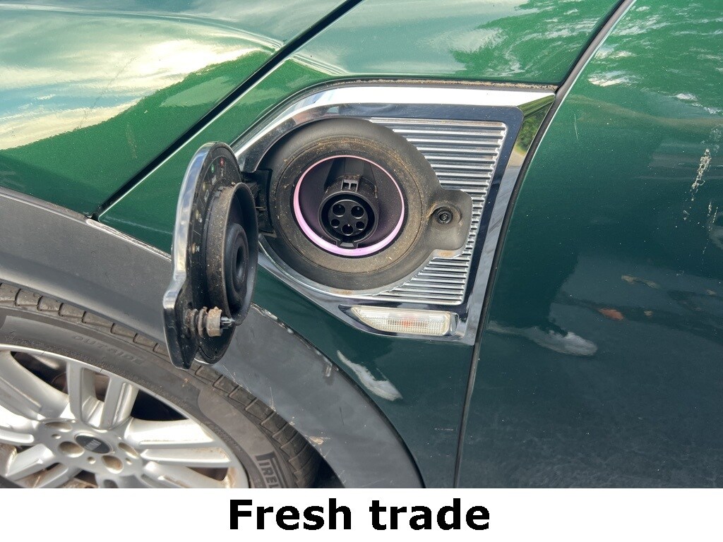 2019 Mini Cooper S E photo 4