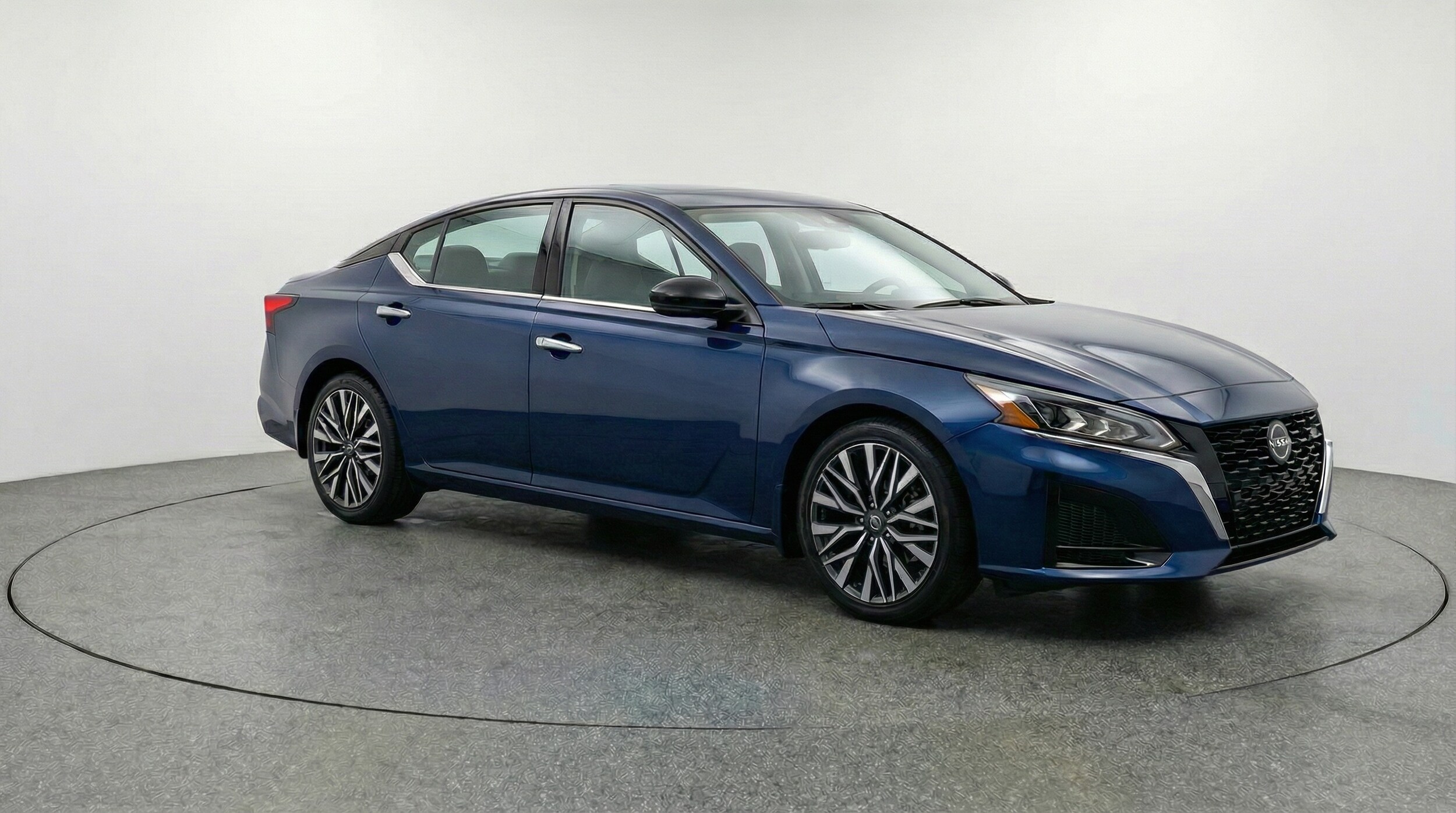 Thumbnail: 2025 Nissan Altima - 1