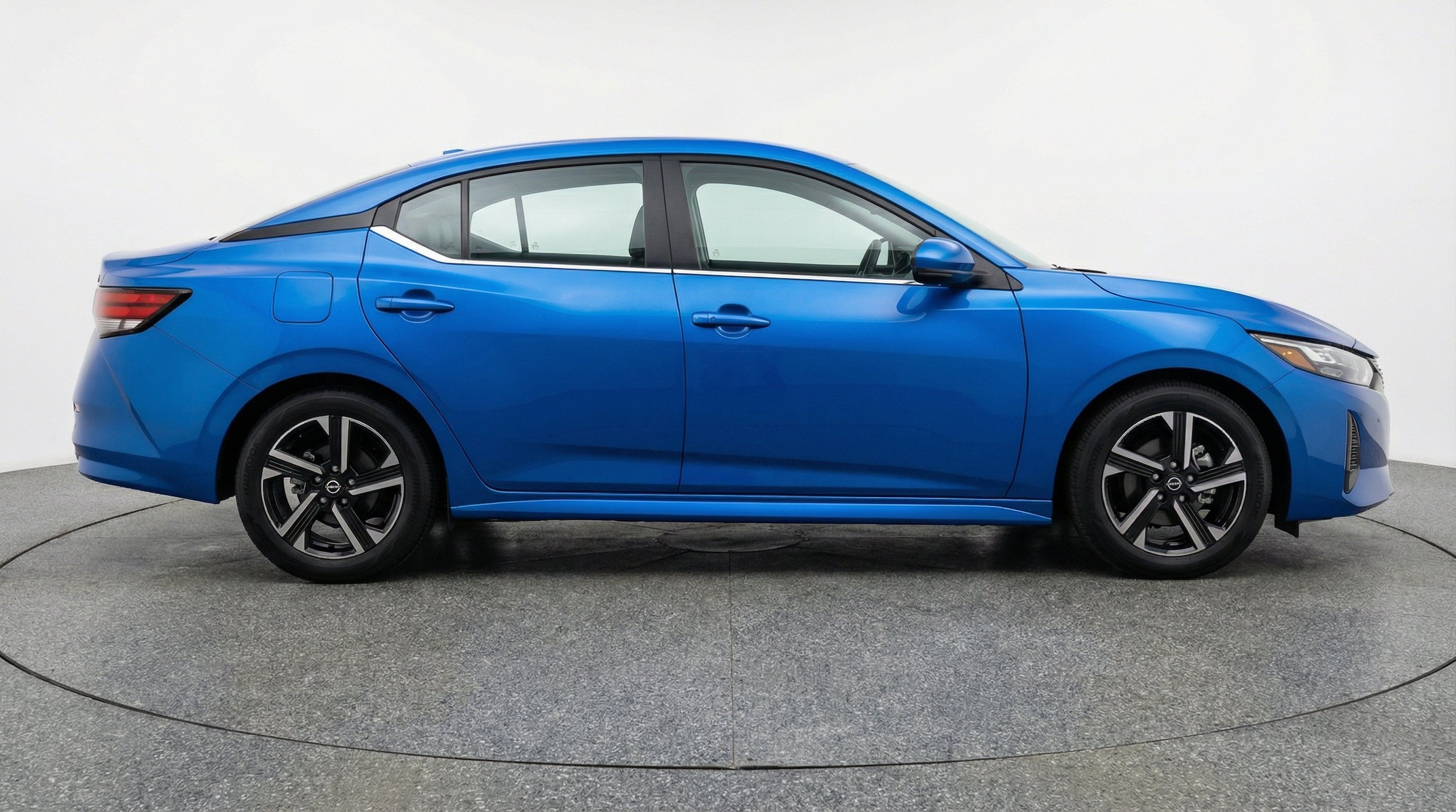 Thumbnail: 2025 Nissan Sentra - 11