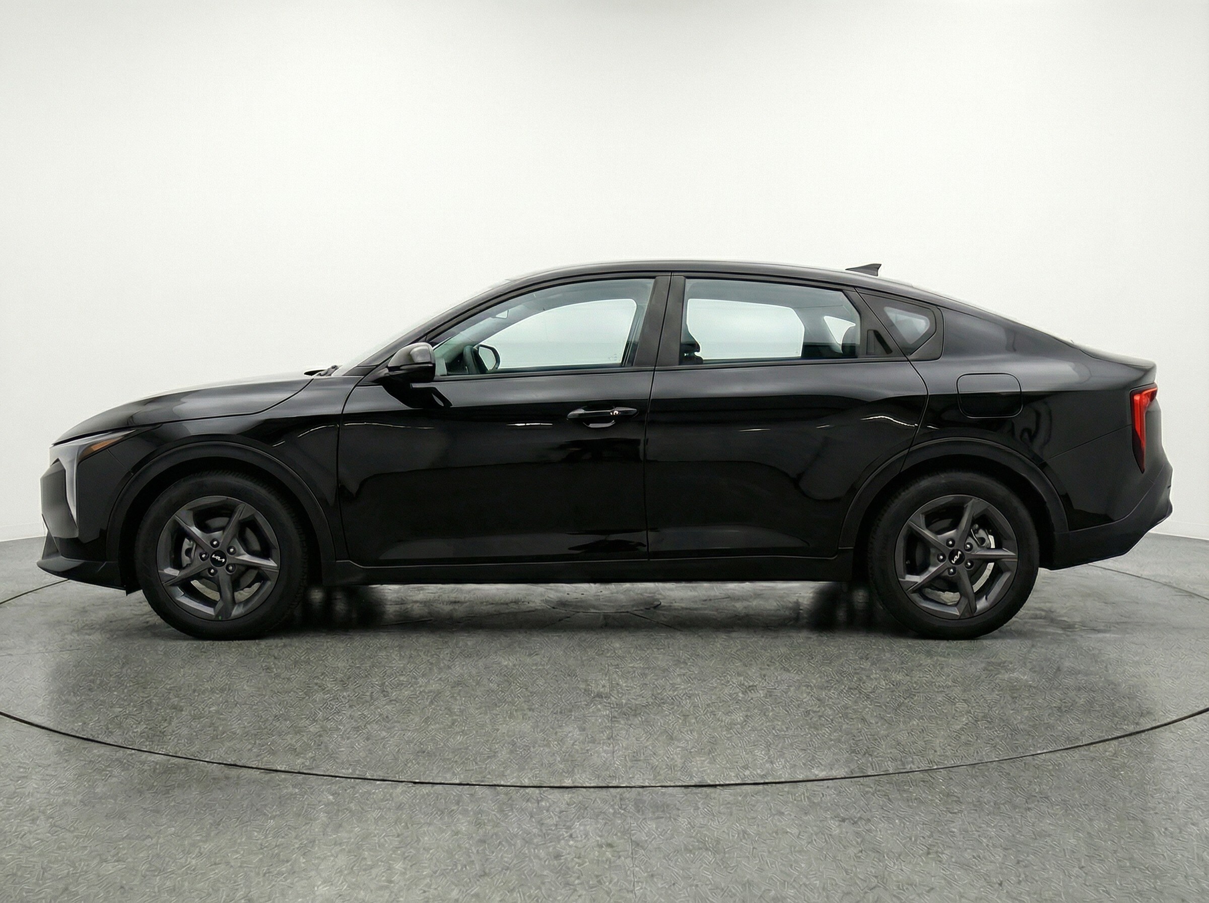 Thumbnail: 2025 Kia K4 - 4