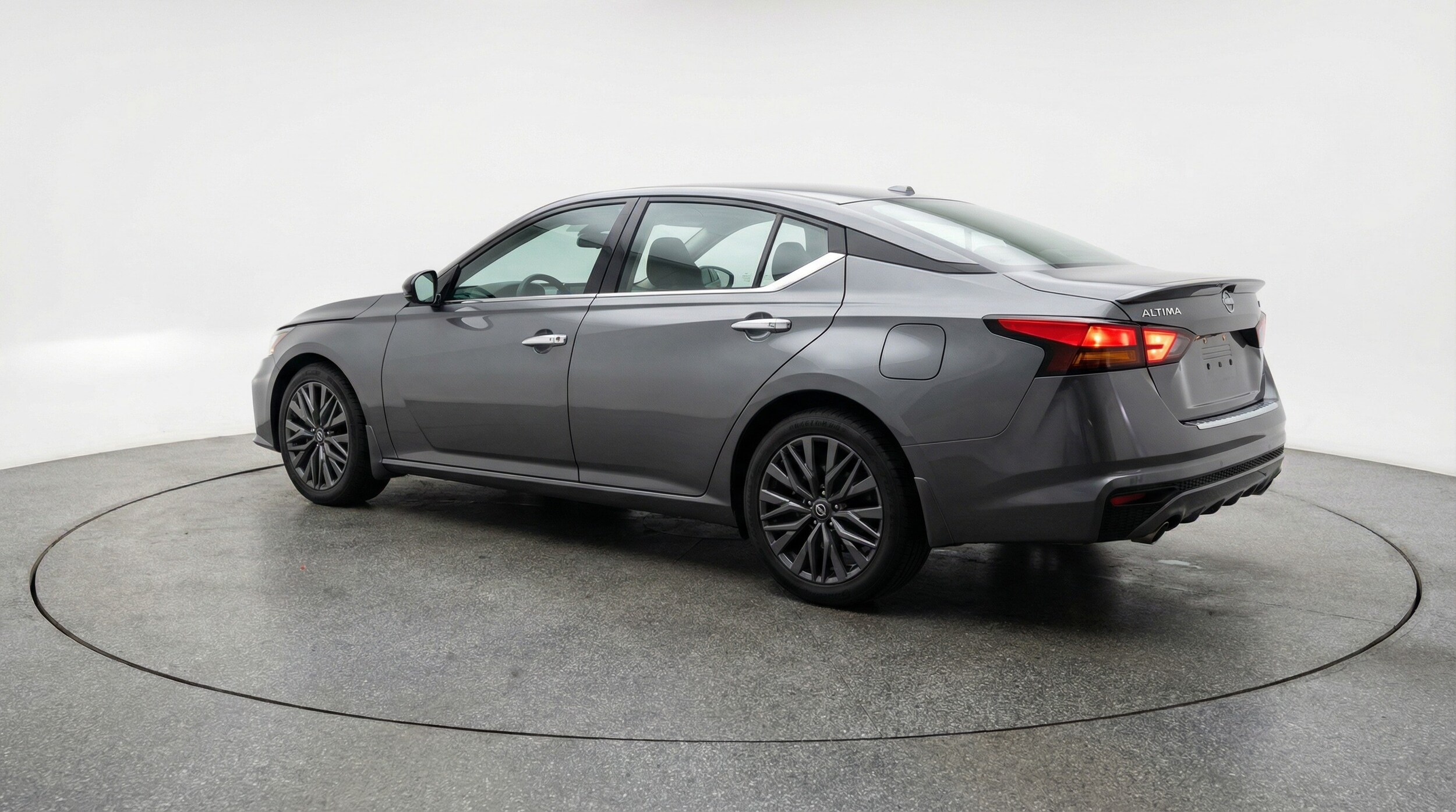 Thumbnail: 2025 Nissan Altima - 5