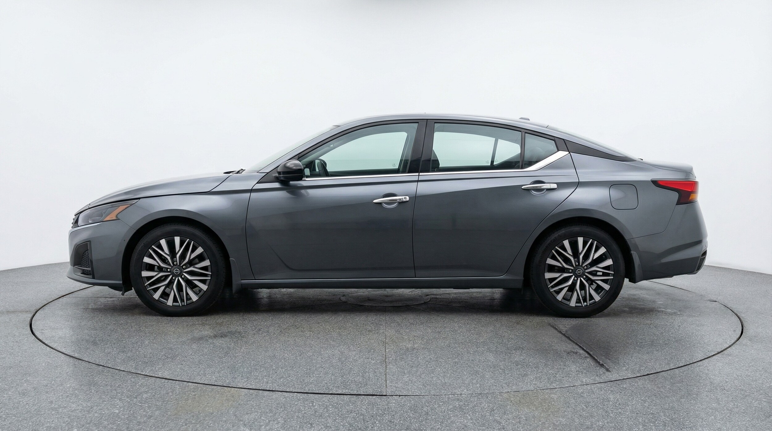 Thumbnail: 2025 Nissan Altima - 4