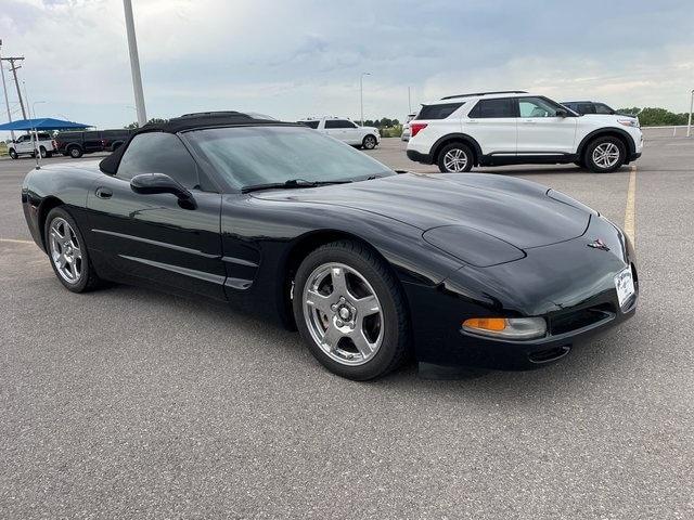 Used 1998 Chevrolet Corvette Base with VIN 1G1YY32G8W5128983 for sale in Clinton, OK