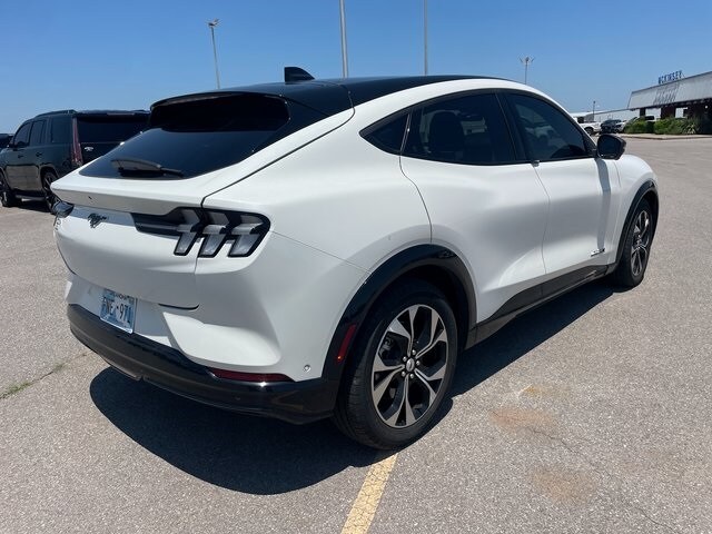2023 Ford Mustang Mach-E Premium photo 4