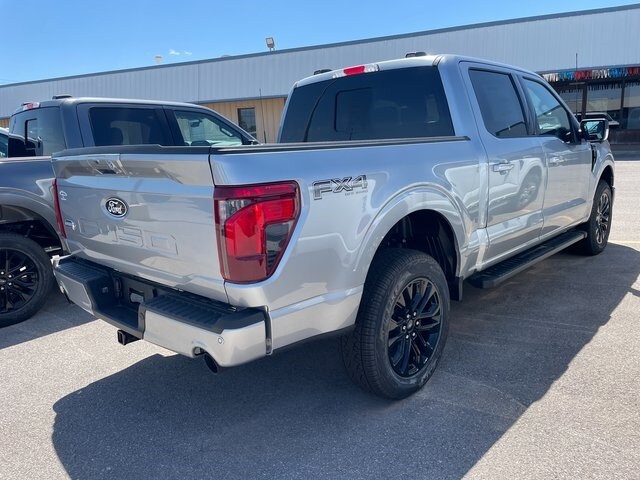 2025 Ford F-150 XLT photo 3